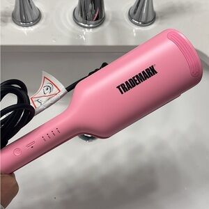 Trademark Beauty Babe Waves X Double Barrel Waver